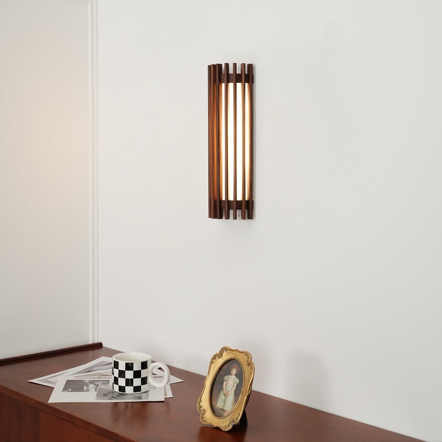 Arbor | Minimalist Natural Wood Grain Wall Light