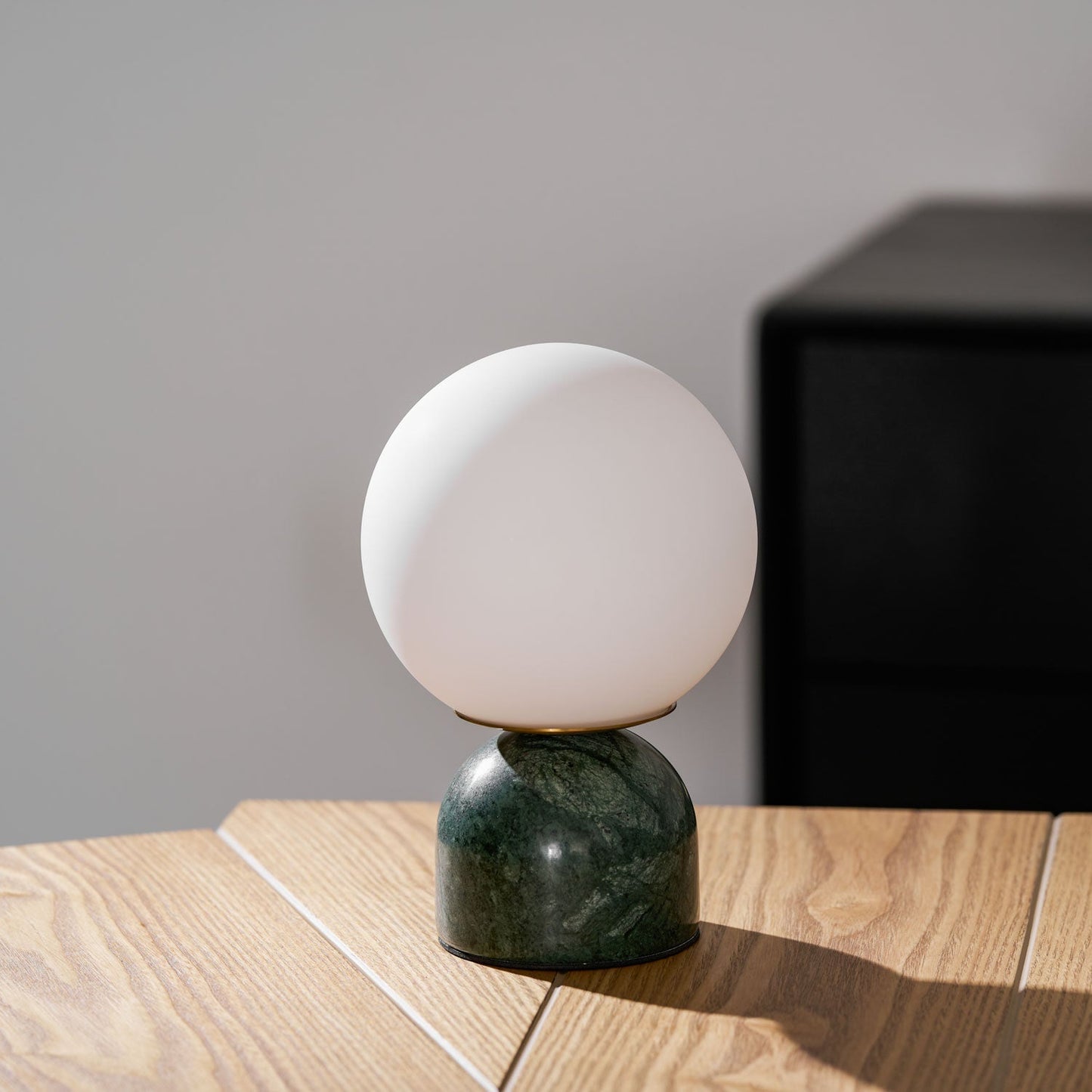 Kendroct | Minimalist Luminous Orb Accent Table Lamp