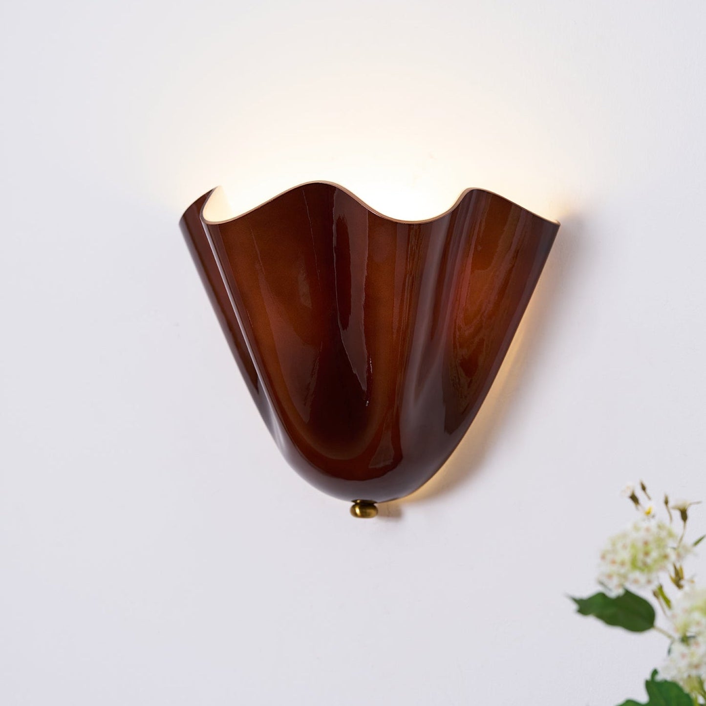 Nivalis | Sophisticated Alabaster Silhouette Wall Light