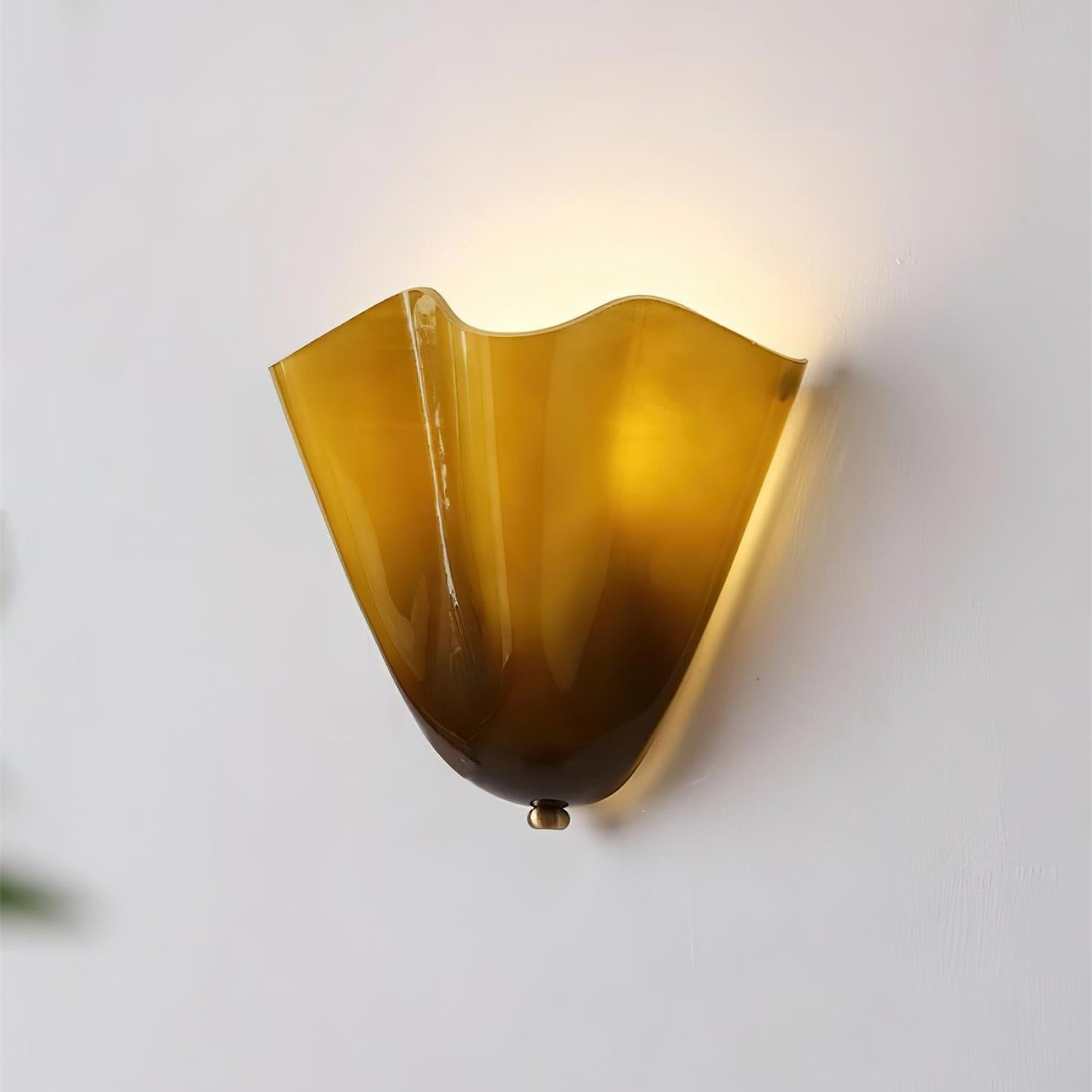 Nivalis | Sophisticated Alabaster Silhouette Wall Light