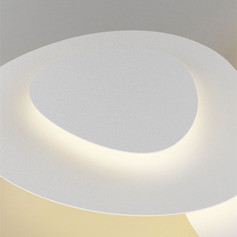 Lyravall | Modern Cloud Silhouette Metal Flush Mount Ceiling Light