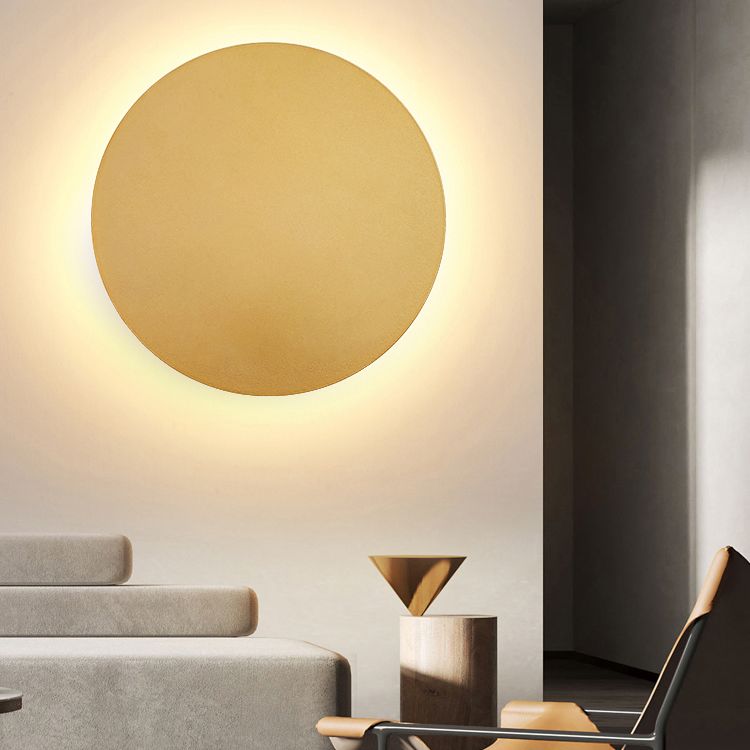 Valnor | Minimalist Circular Silhouette Metal Halo Wall Light