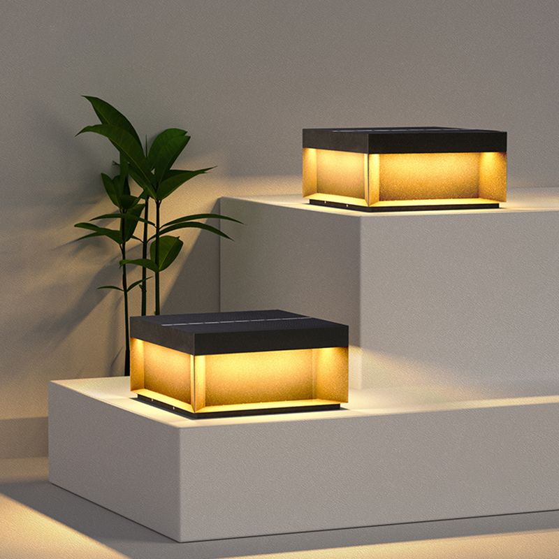Vylno | Minimalist Geometric Column Solar Powered Outdoor Light