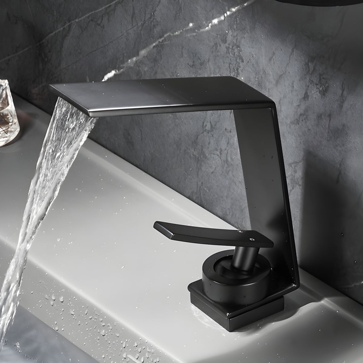 Eldvalla | Modern Cuboid Silhouette Single Lever Bathroom Sink Tap