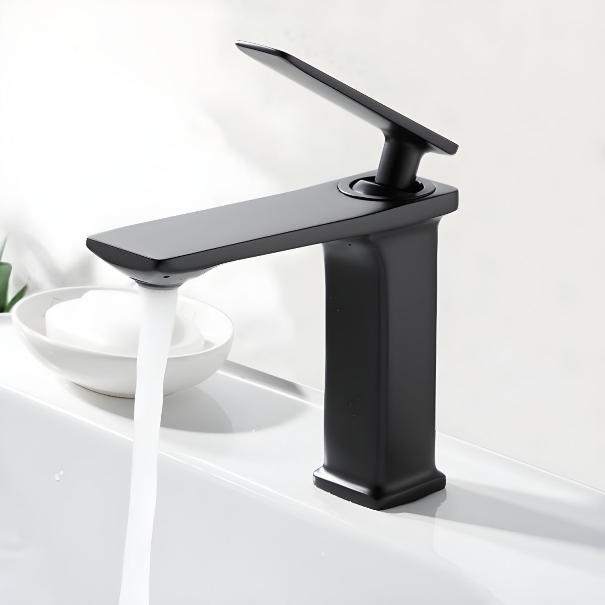 Juvandis | Modern Cuboid Profile Single Lever Bathroom Basin Tap