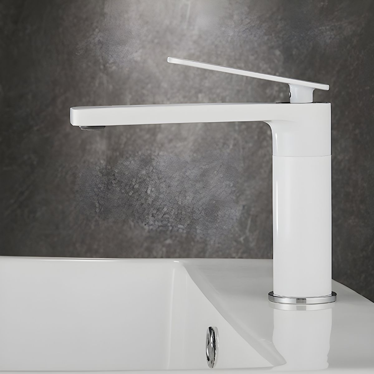 Juvandic | Modern Tapered Profile Cylindrical Vessel Bathroom Basin Tap