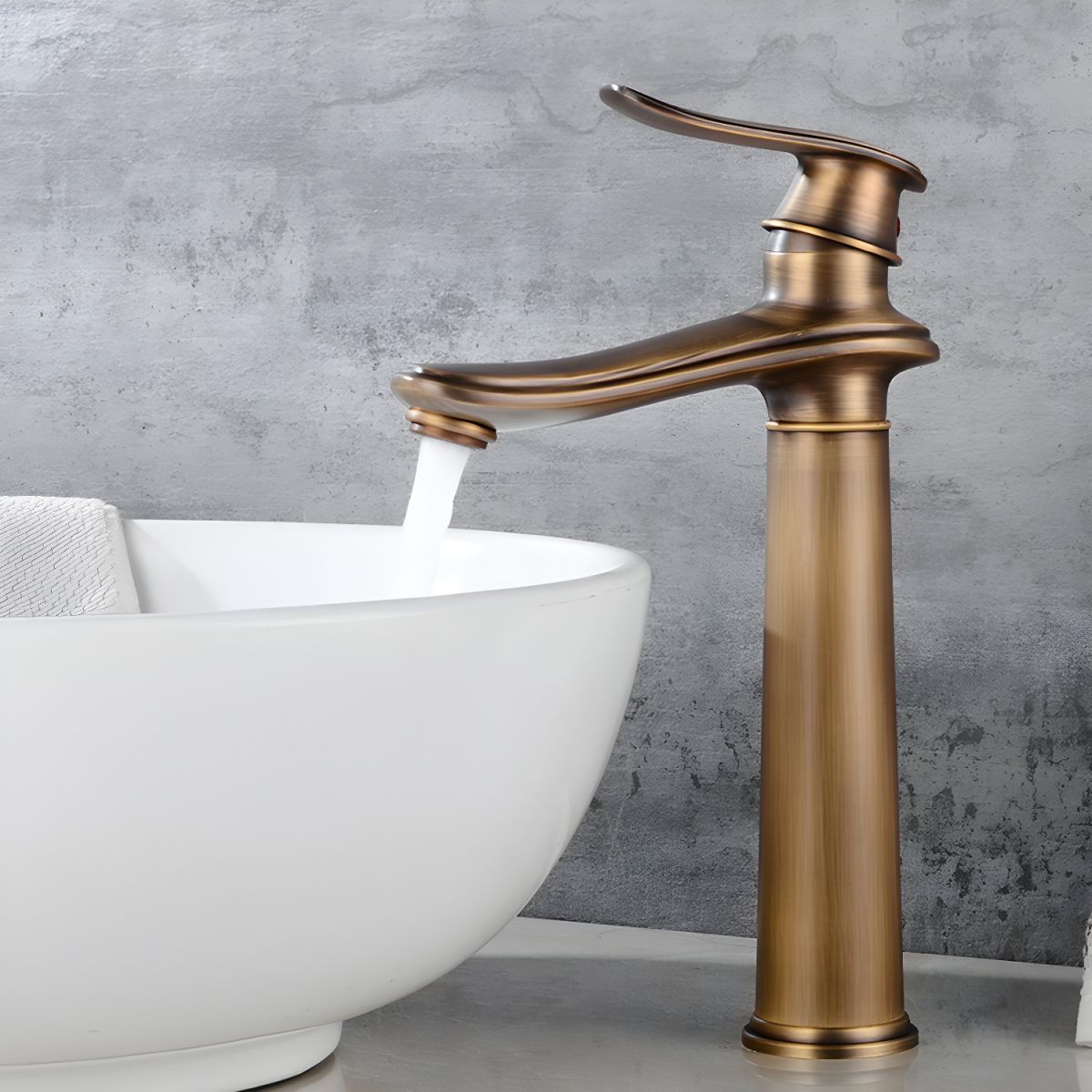 Alsvior | Vintage Low Arc Widespread Lever Bathroom Sink Tap
