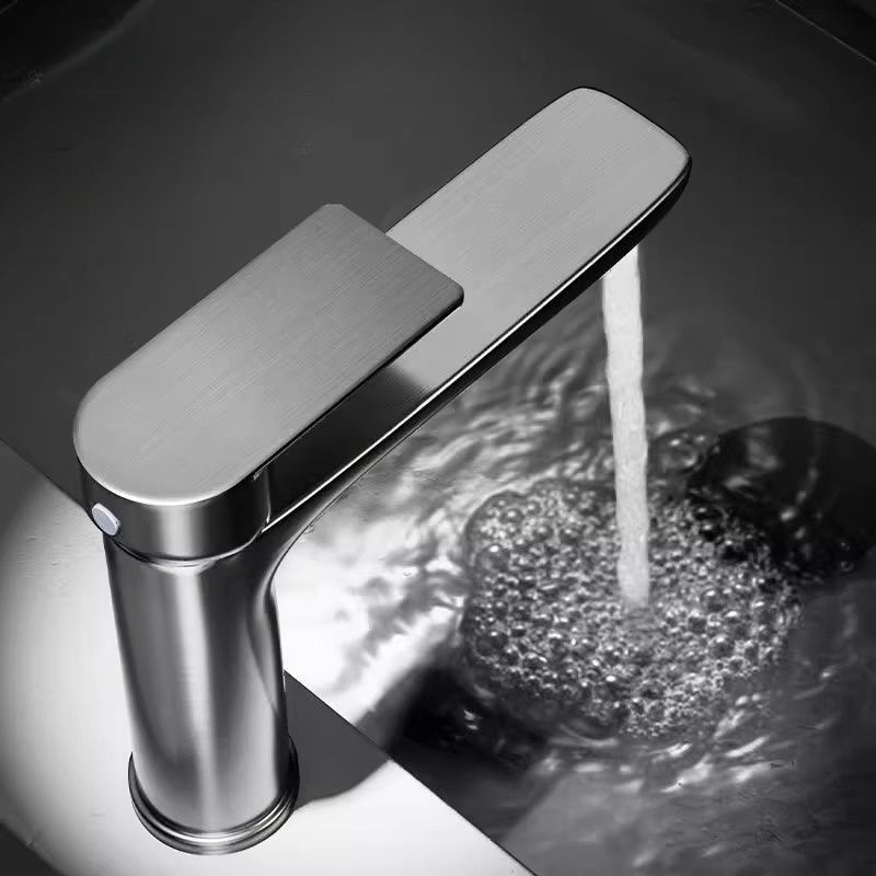 Jorvuen | Minimalist Low Arc Single Lever Kitchen Sink Mixer Tap