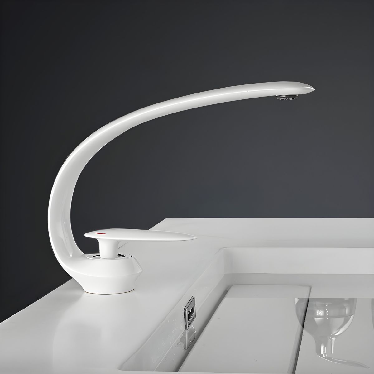 Solvarka | Modern Arched Silhouette Single Lever Bathroom Sink Tap