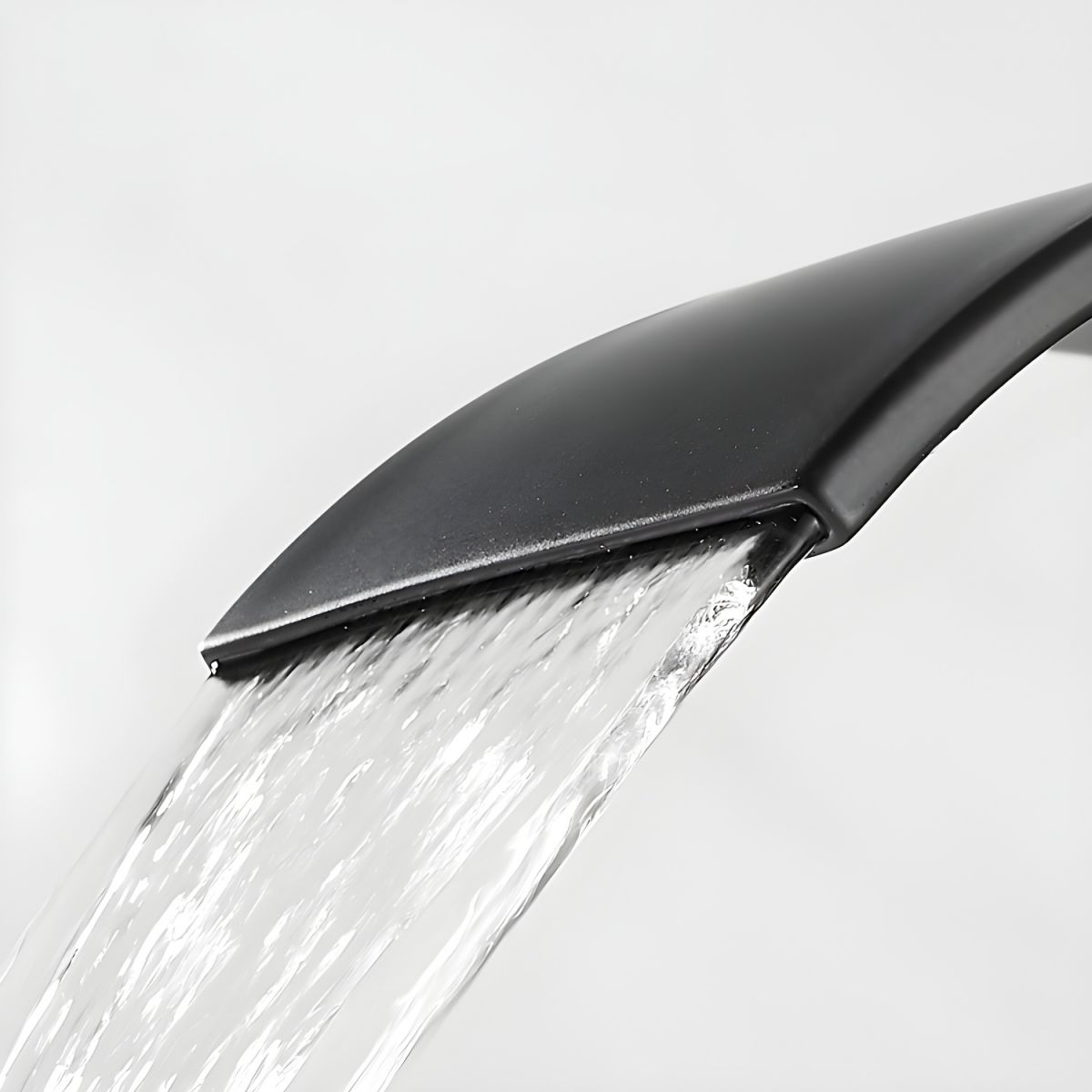 Eldrinn | Modern Arched Silhouette Automatic Motion Sensor Bathroom Sink Tap