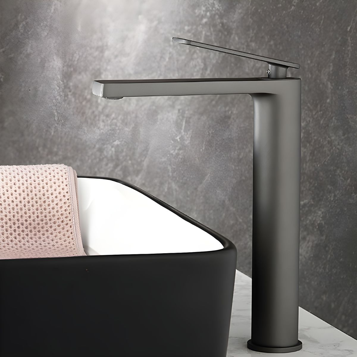 Juvandic | Modern Tapered Profile Cylindrical Vessel Bathroom Basin Tap