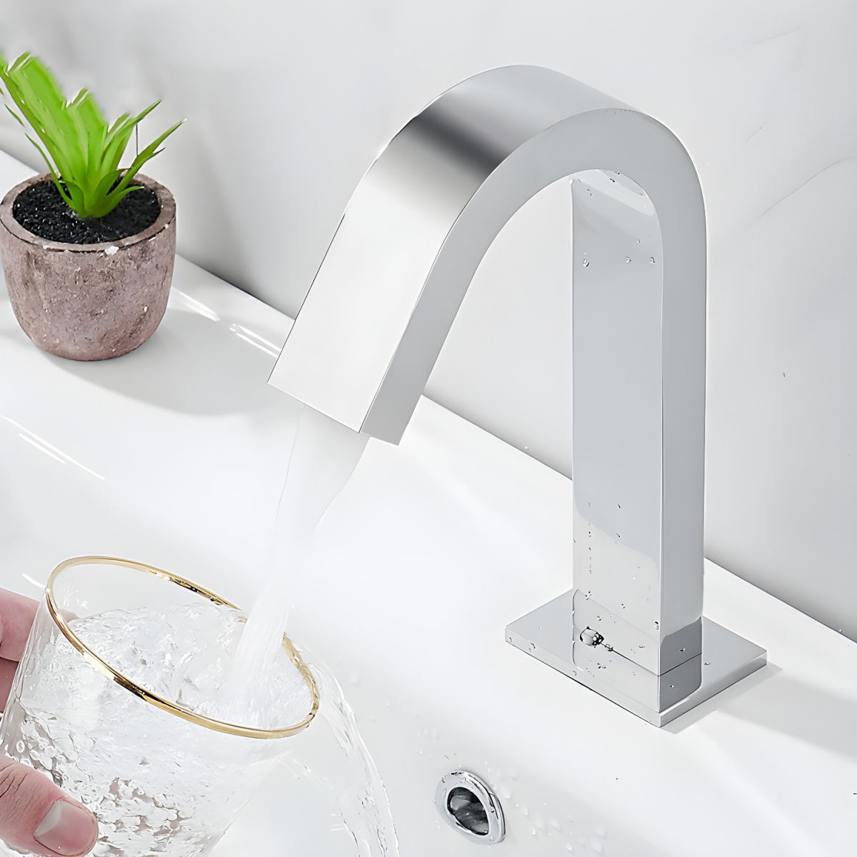 Eldurix | Sleek Touchless Motion Sensor High Arc Bathroom Sink Tap
