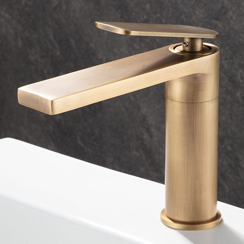 Sylvakia | Modern L-Shaped Single Lever Bathroom Sink Tap