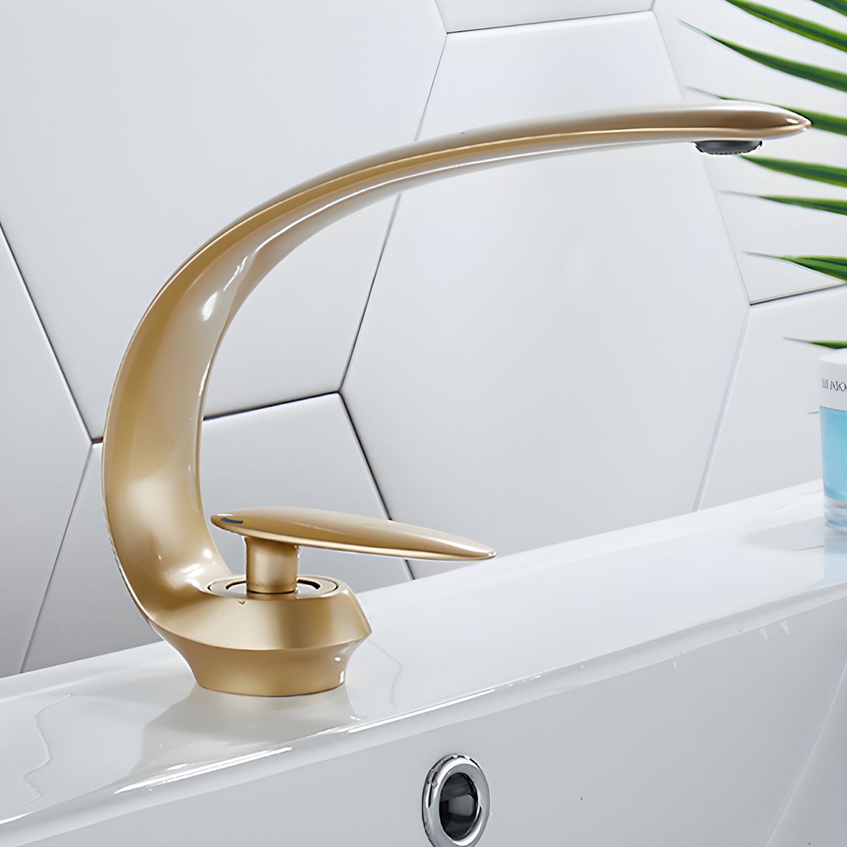Solvarka | Modern Arched Silhouette Single Lever Bathroom Sink Tap