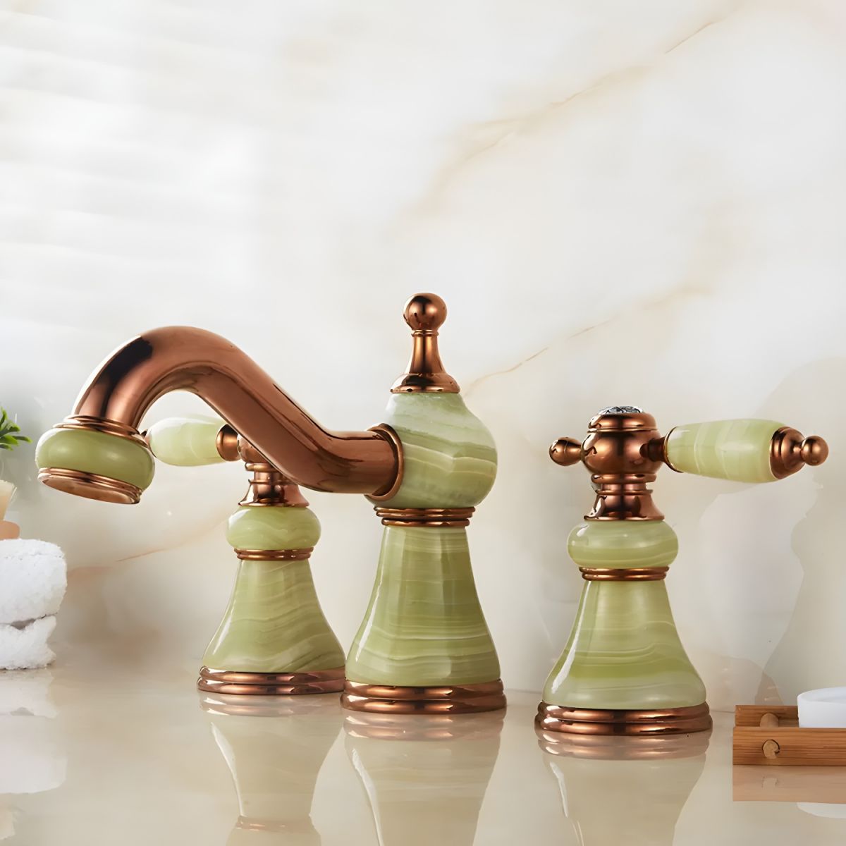 Huldrene | Elegant Arched Profile Widespread Bathroom Sink Tap