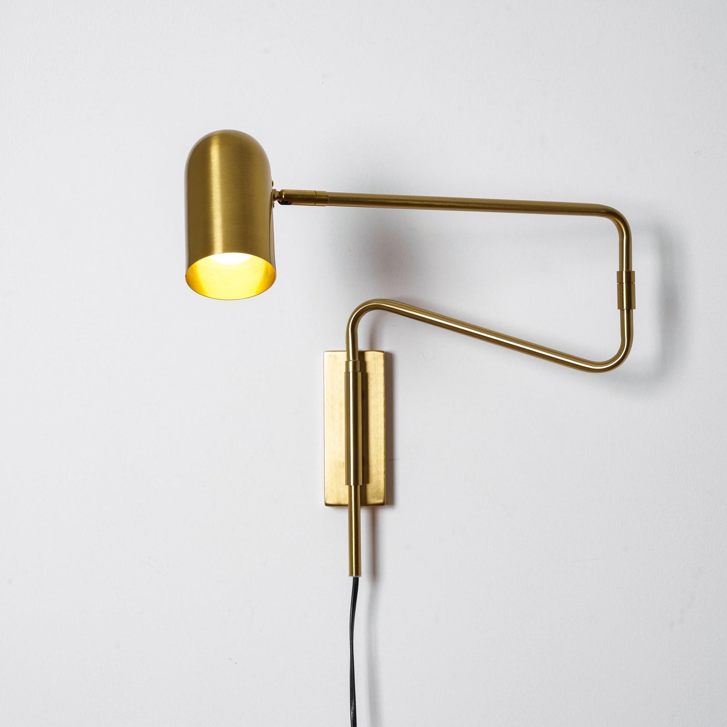 Kelsigore | Minimalist Swing Arm Rotatable Geometric Functional Wall Light