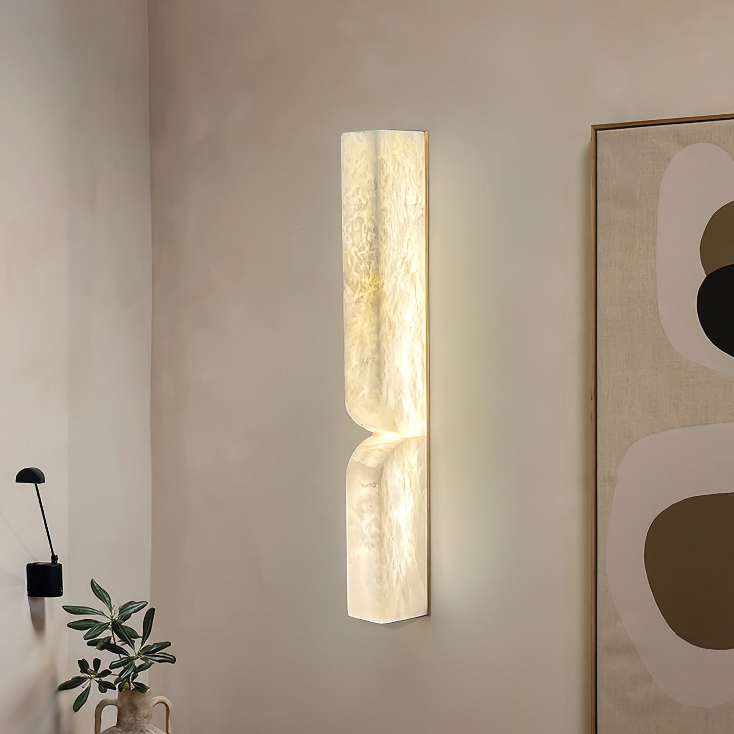 Marbrisso | Minimalist Carved Alabaster Stone Wall Light