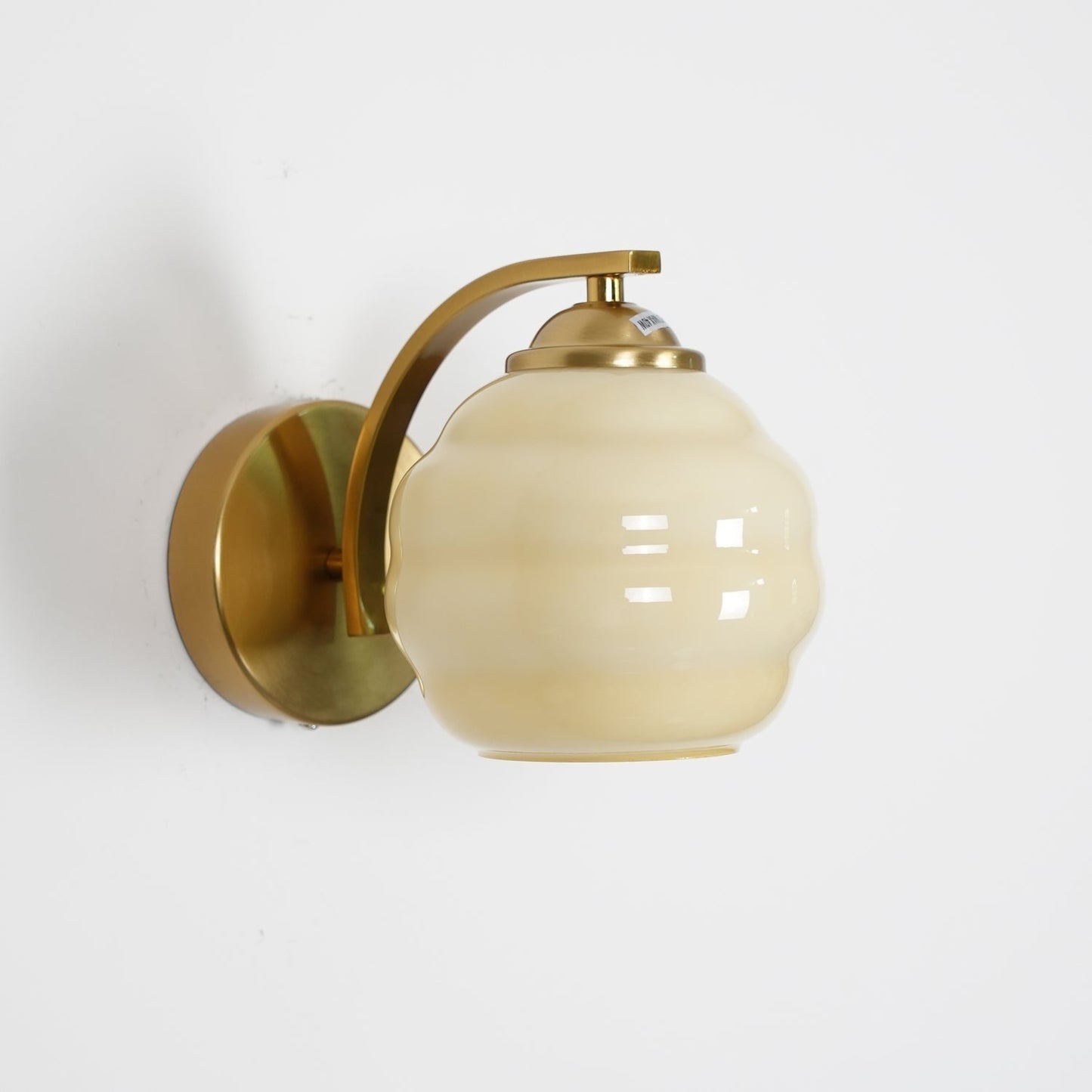 Thryndol | Ribbed Glass Globe Vintage Wall Light
