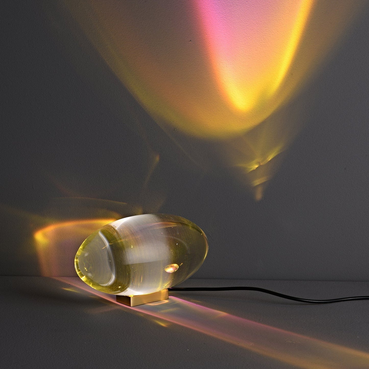 Vaelenoe | Sculptural Oval Crystal Stone Table Lamp