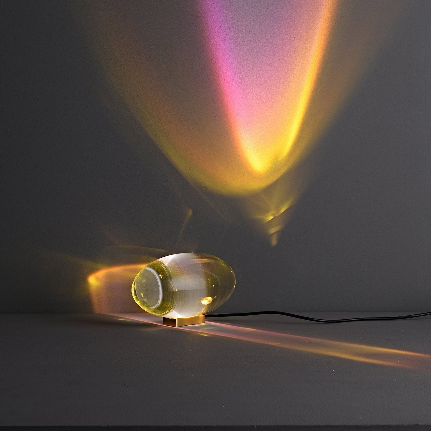 Vaelenoe | Sculptural Oval Crystal Stone Table Lamp