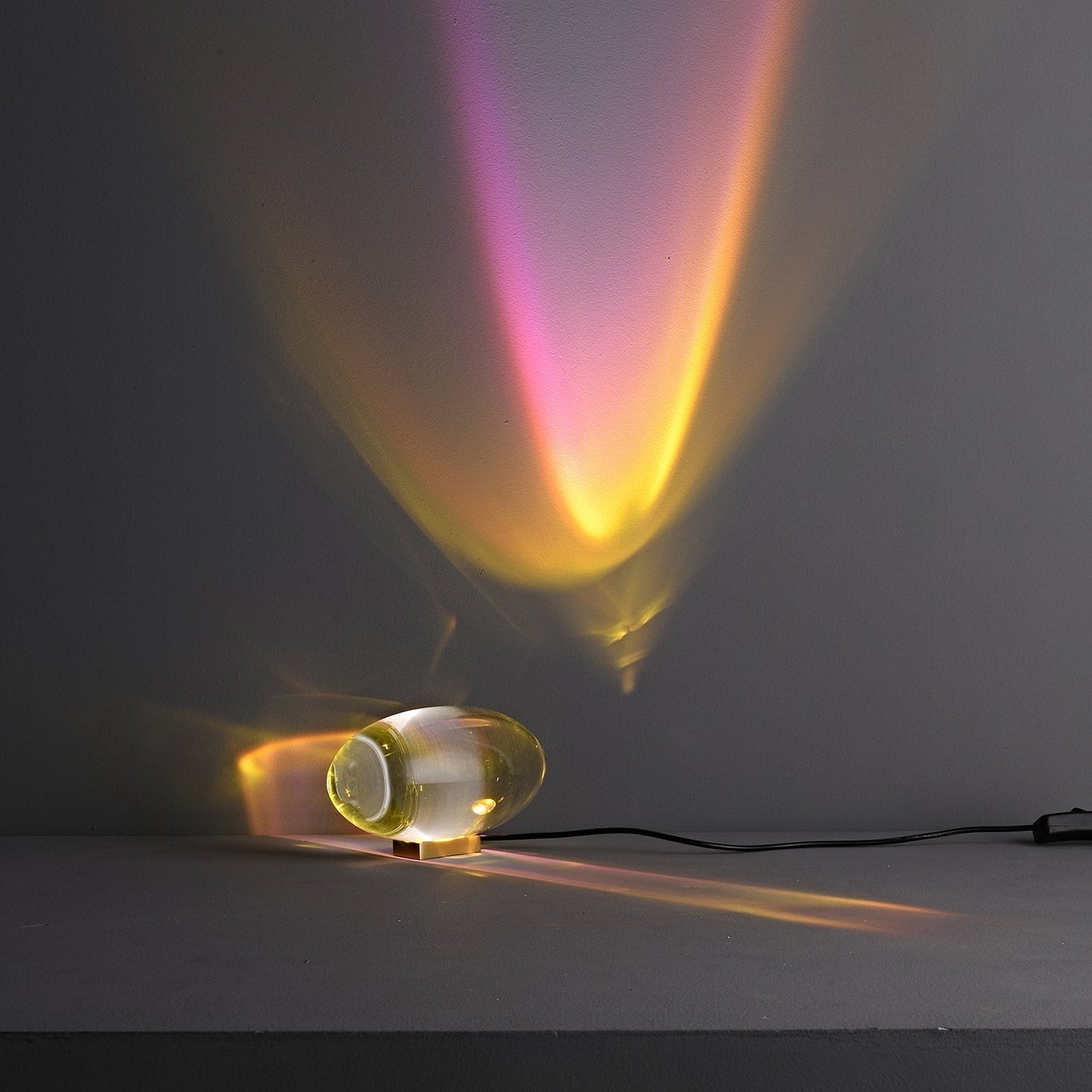 Vaelenoe | Sculptural Oval Crystal Stone Table Lamp