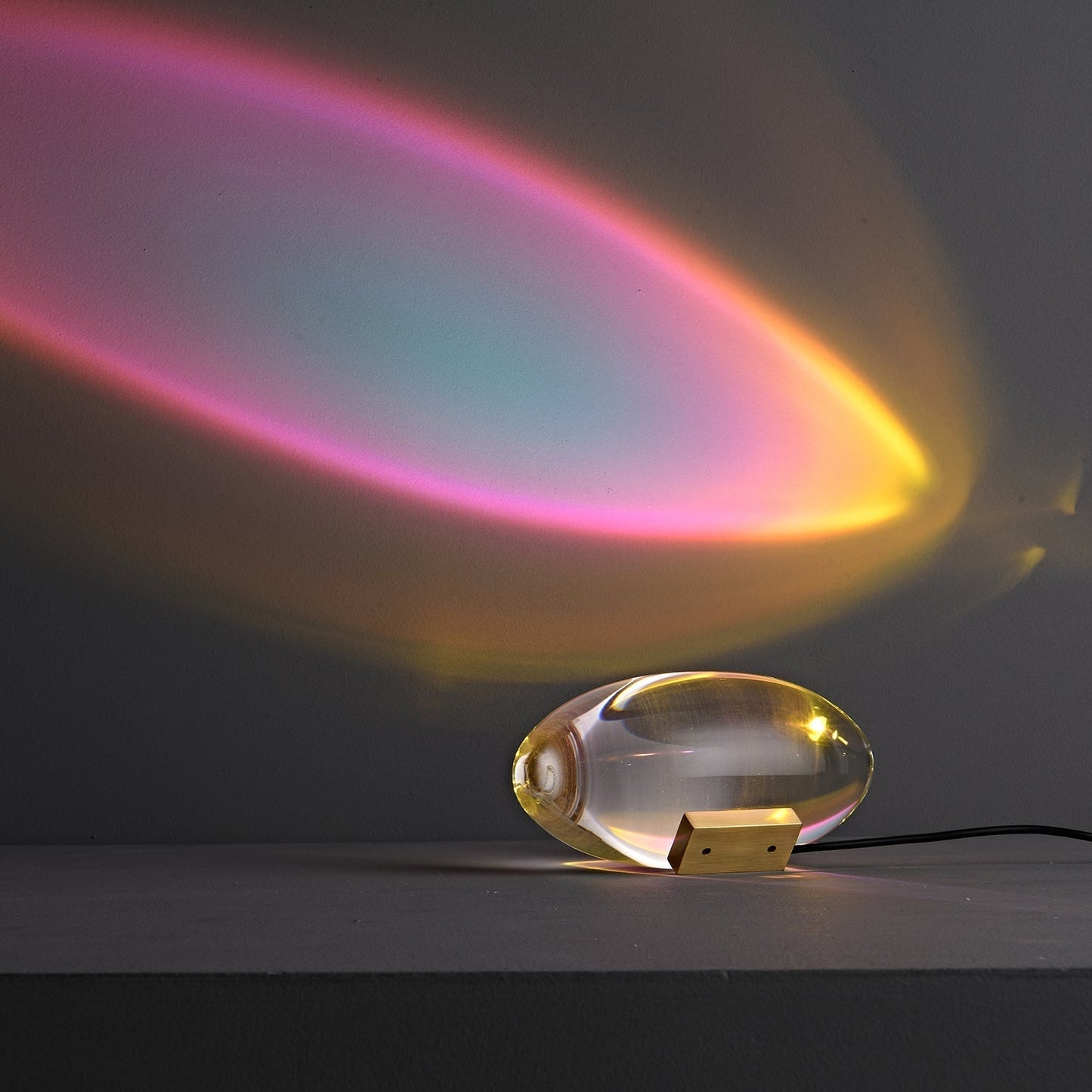 Vaelenoe | Sculptural Oval Crystal Stone Table Lamp