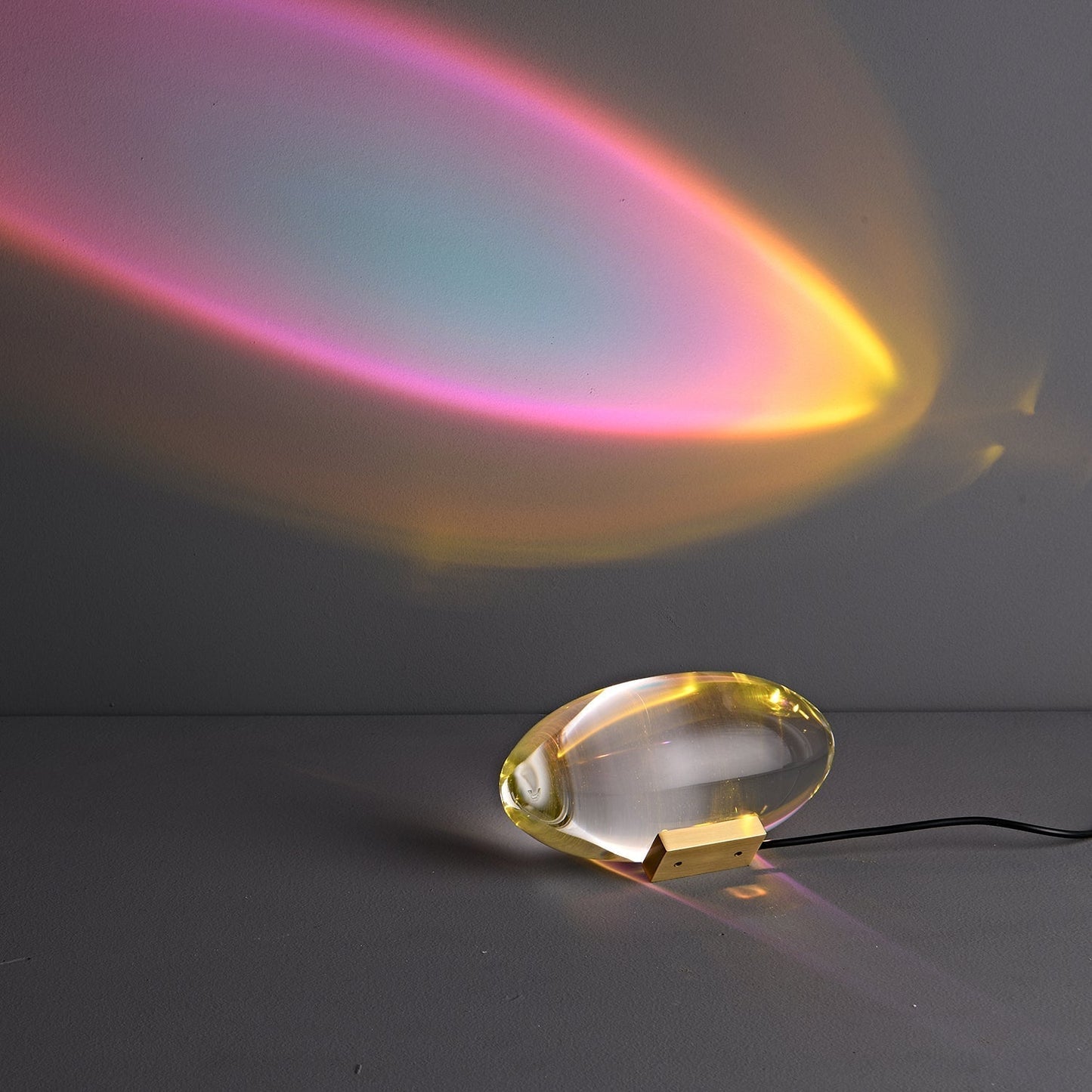 Vaelenoe | Sculptural Oval Crystal Stone Table Lamp