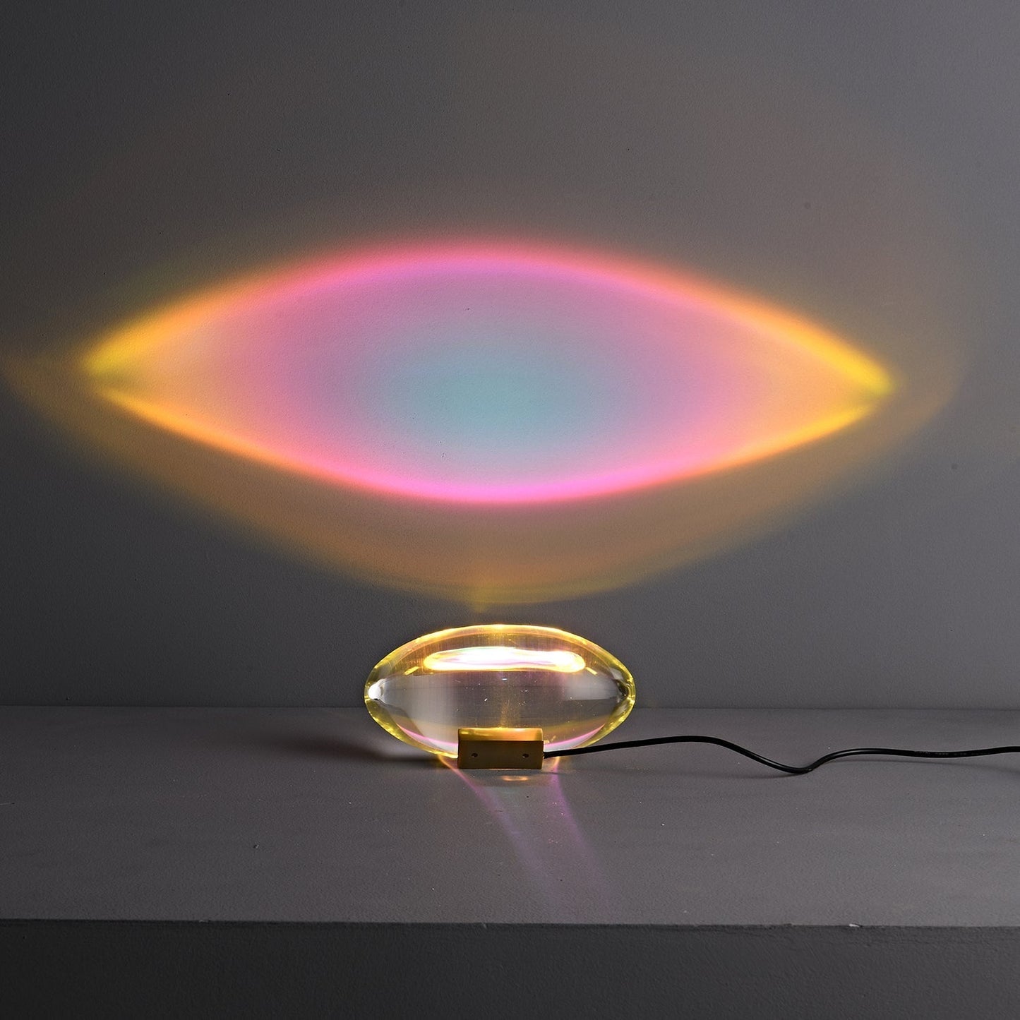 Vaelenoe | Sculptural Oval Crystal Stone Table Lamp