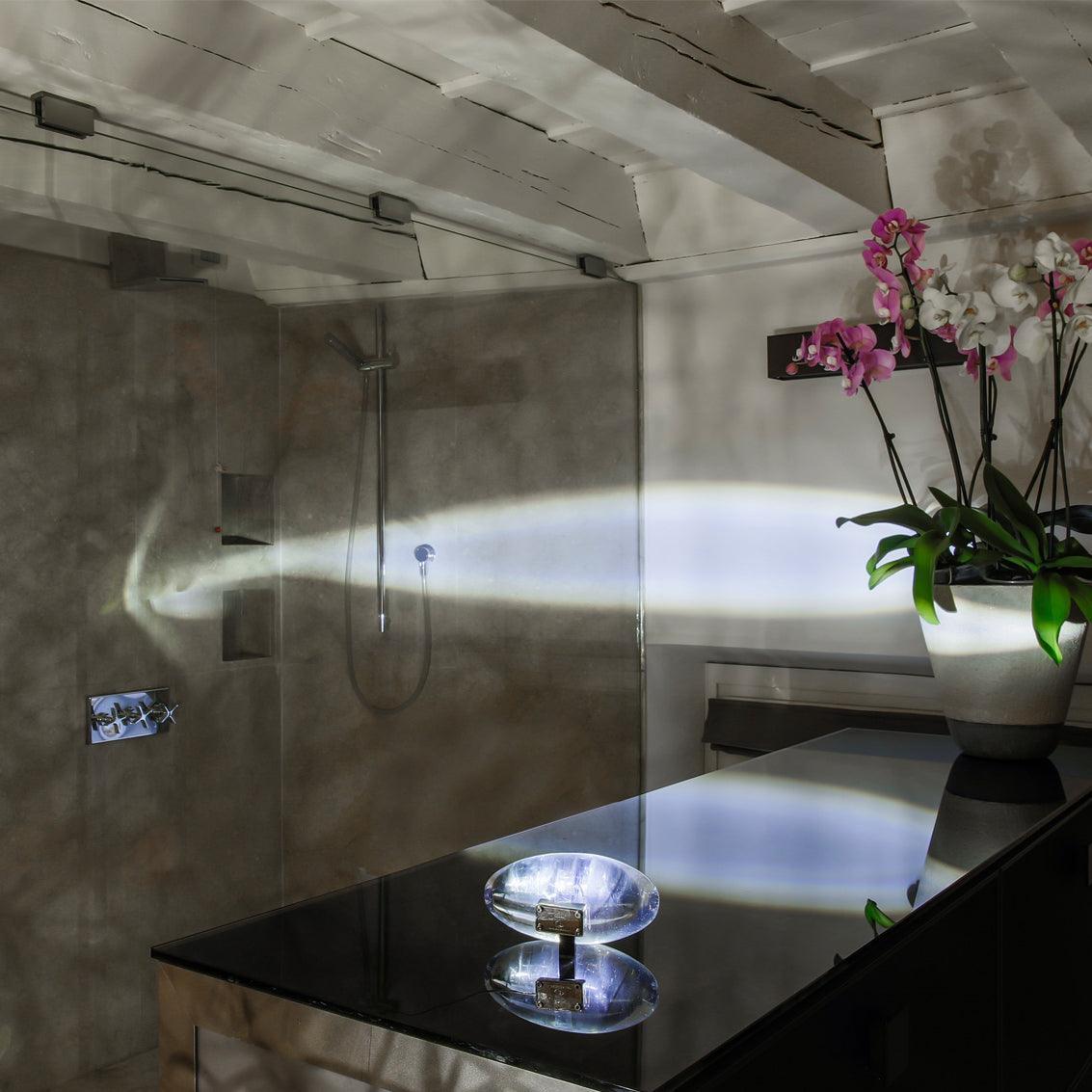 Vaelenoe | Sculptural Oval Crystal Stone Table Lamp