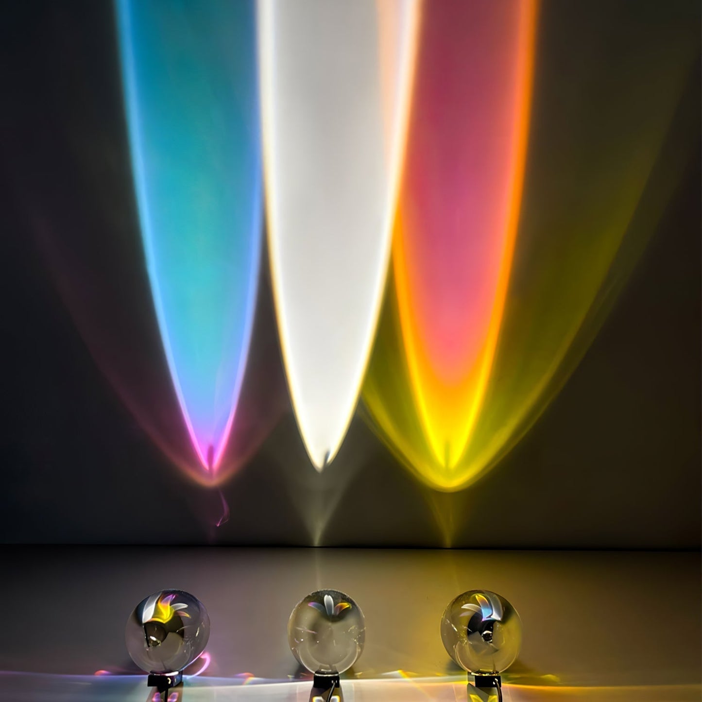 Vaelenoe | Sculptural Oval Crystal Stone Table Lamp