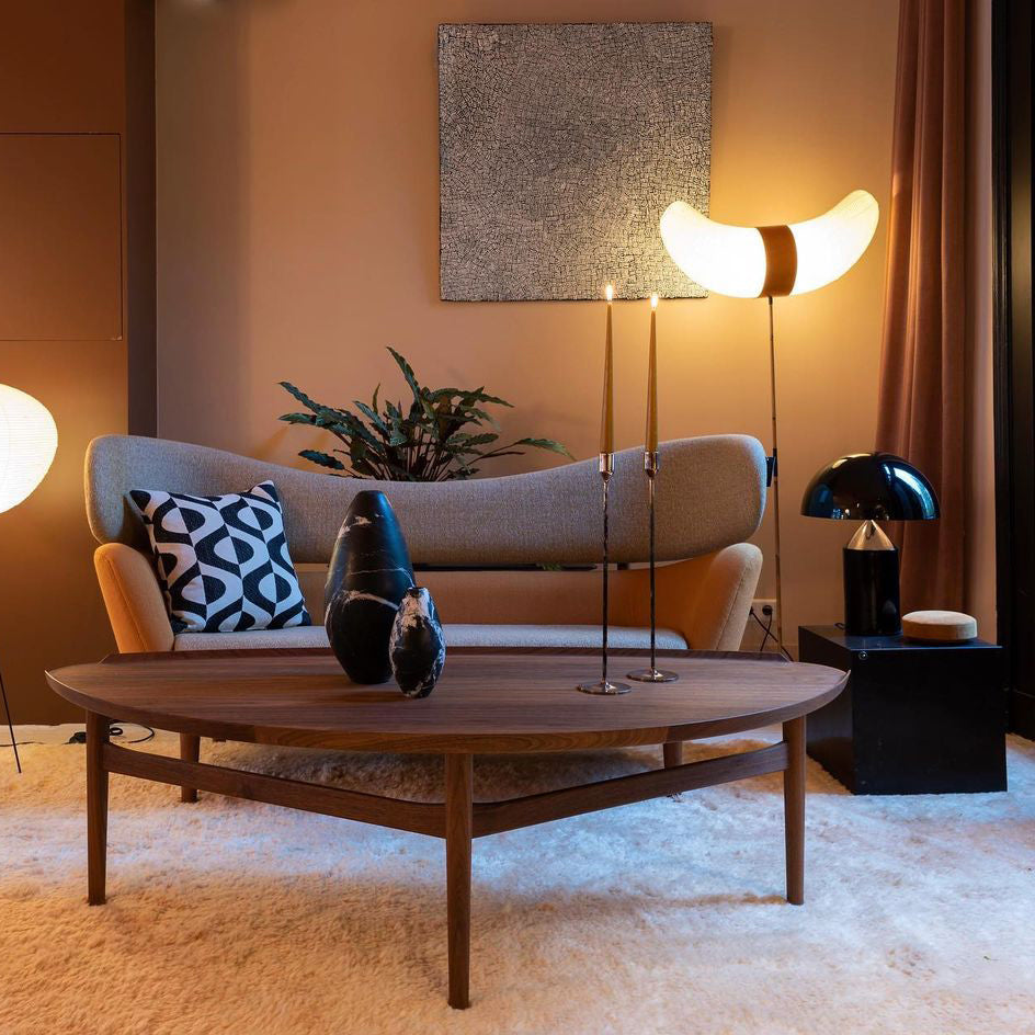 Zonthara | Avant Garde Geometric Sculptural Silhouette Metal Table Lamp