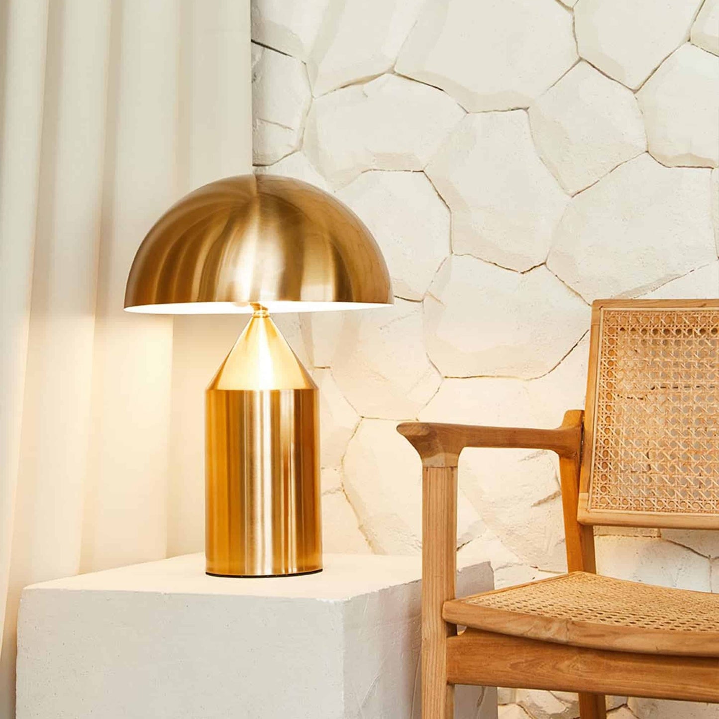 Zonthara | Avant Garde Geometric Sculptural Silhouette Metal Table Lamp