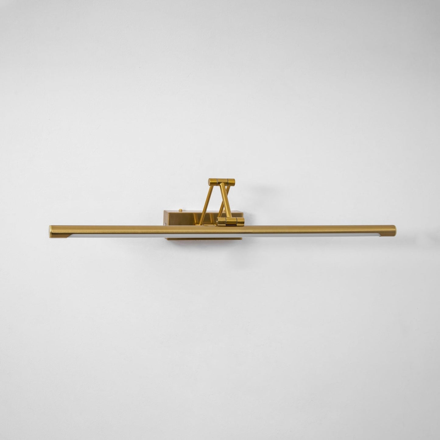 Tandreis | Sleek Architectural Rechargeable Wall Light