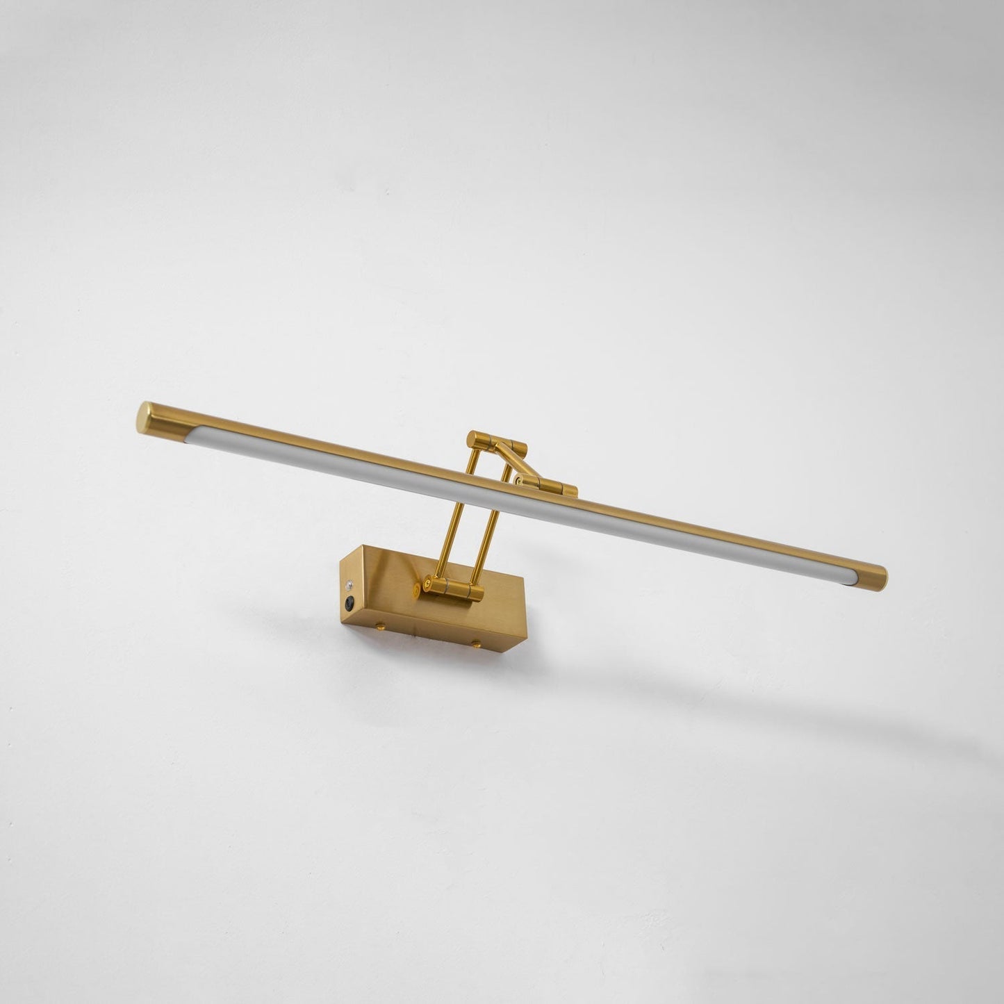 Tandreis | Sleek Architectural Rechargeable Wall Light