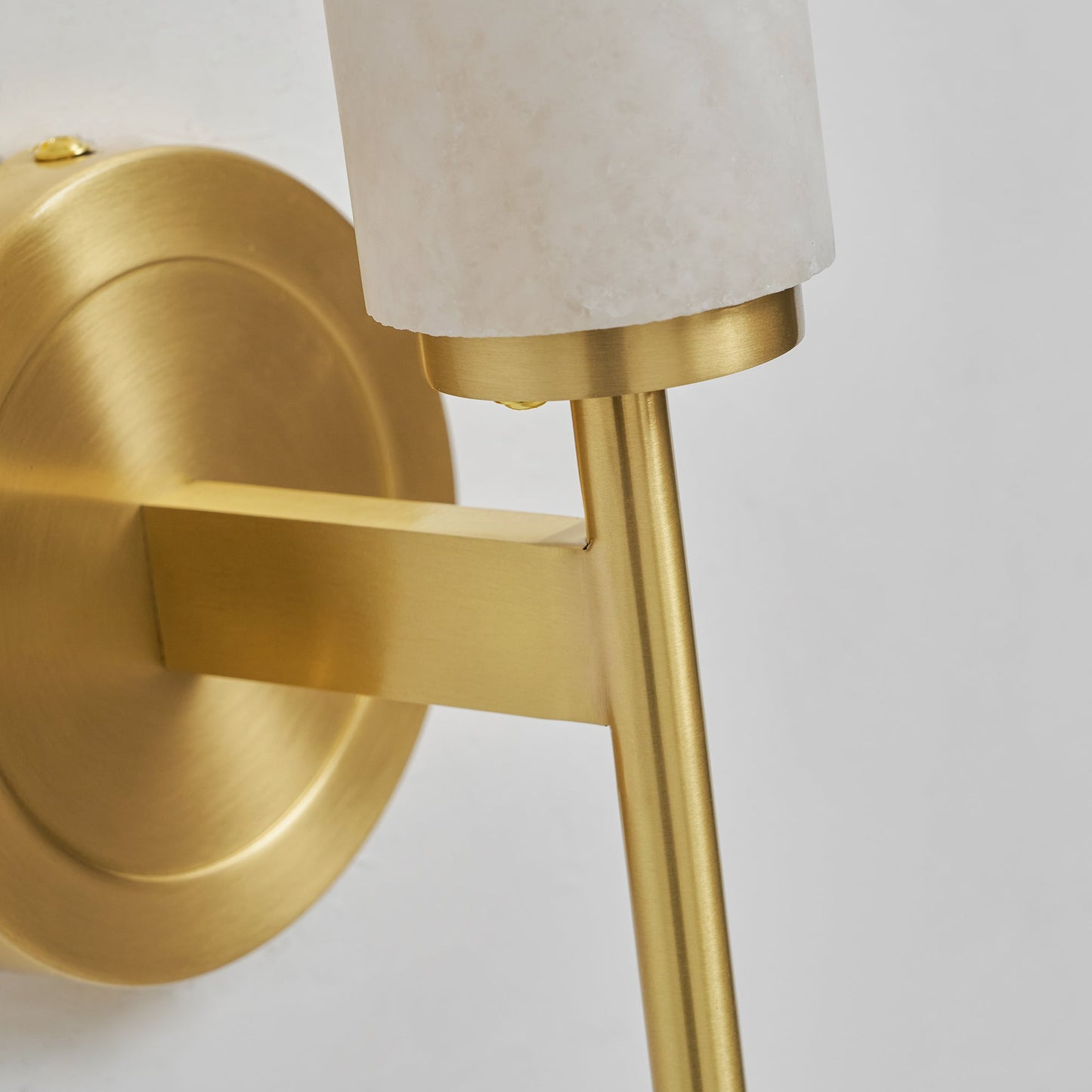 Kelsorim | Geometric Minimalist Alabaster Cylinder Wall Light