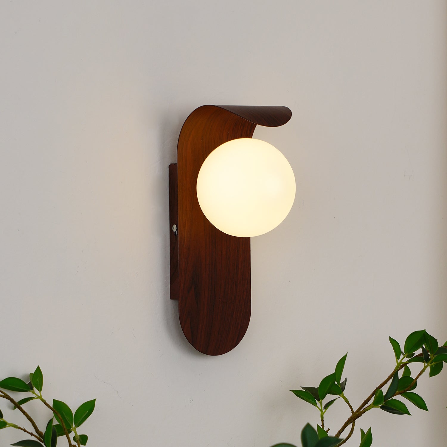 Lythose | Modern Arched Wood Grain Wall Light with Ball Globe