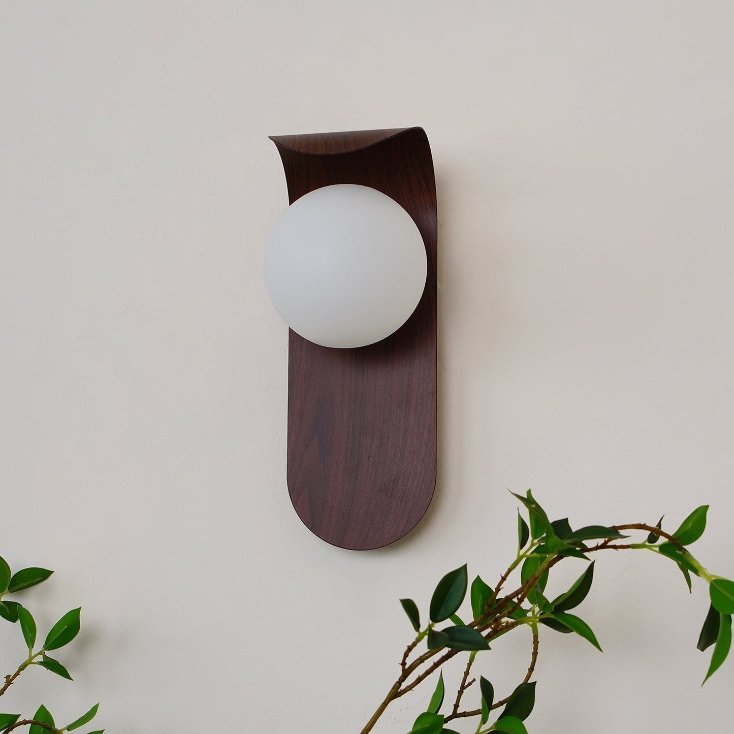 Lythose | Modern Arched Wood Grain Wall Light with Ball Globe