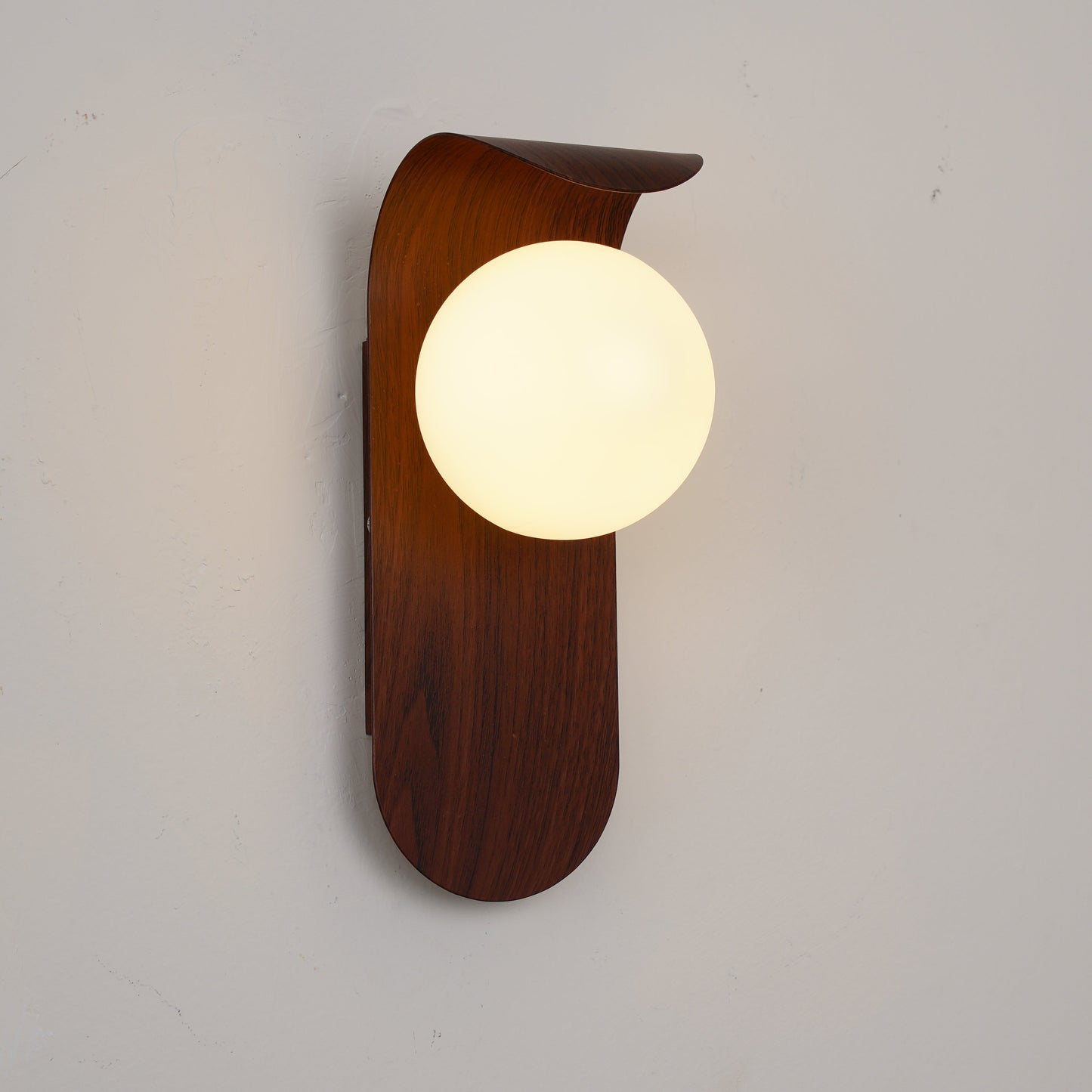 Lythose | Modern Arched Wood Grain Wall Light with Ball Globe