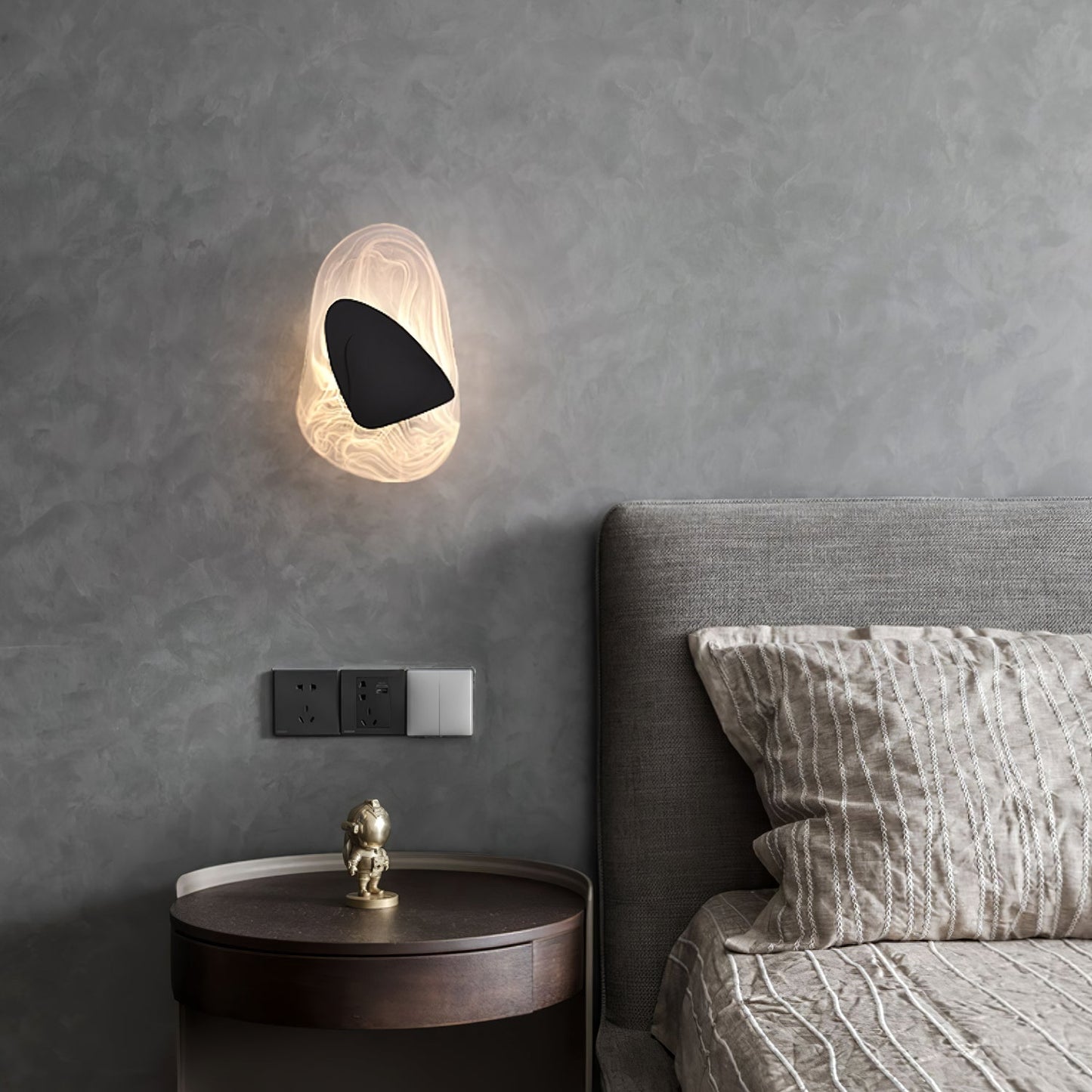 Zoryathen | Translucent Glass Ribbed Sconce Wall Light