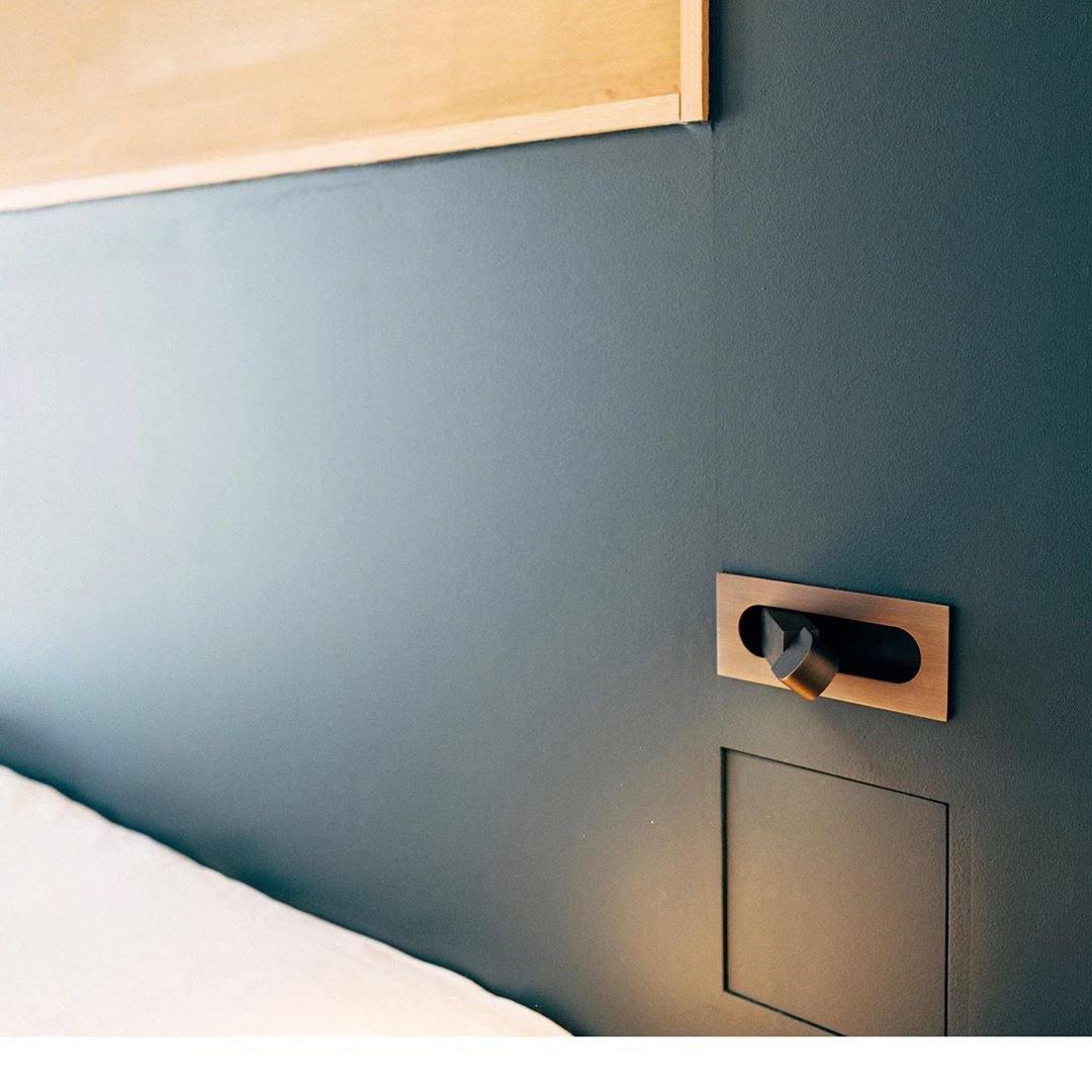 Solveinda | Linear Pop Out Adjustable Bedside Reading Wall Light