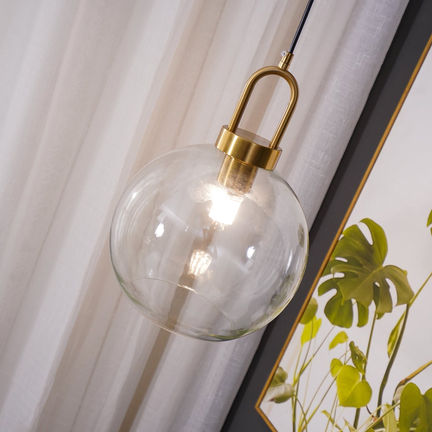Kyntara | Contemporary Asymmetric Elliptical Glass Pendant Light