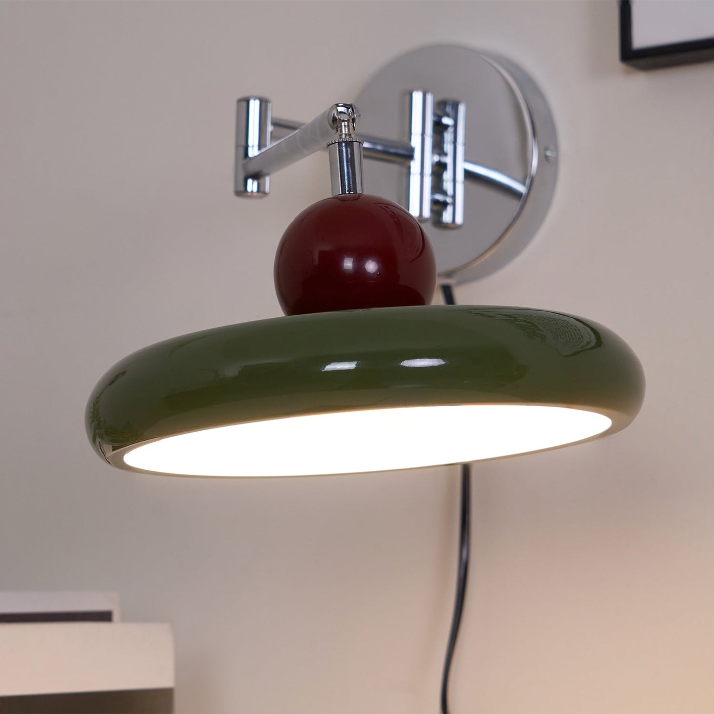 Zondrak | Geometric Round Platter Mounted Accent Wall Light