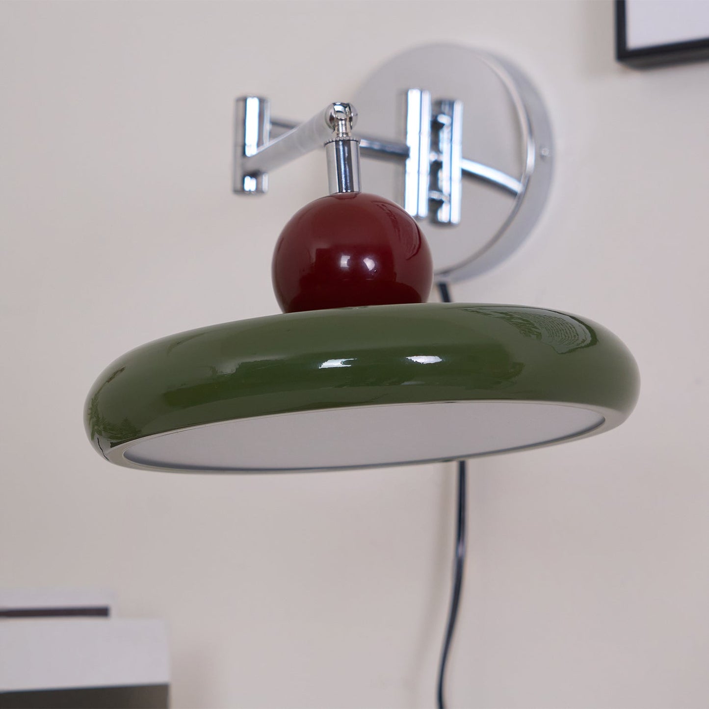 Zondrak | Geometric Round Platter Mounted Accent Wall Light