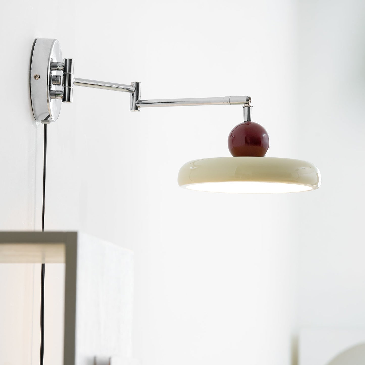 Zondrak | Geometric Round Platter Mounted Accent Wall Light