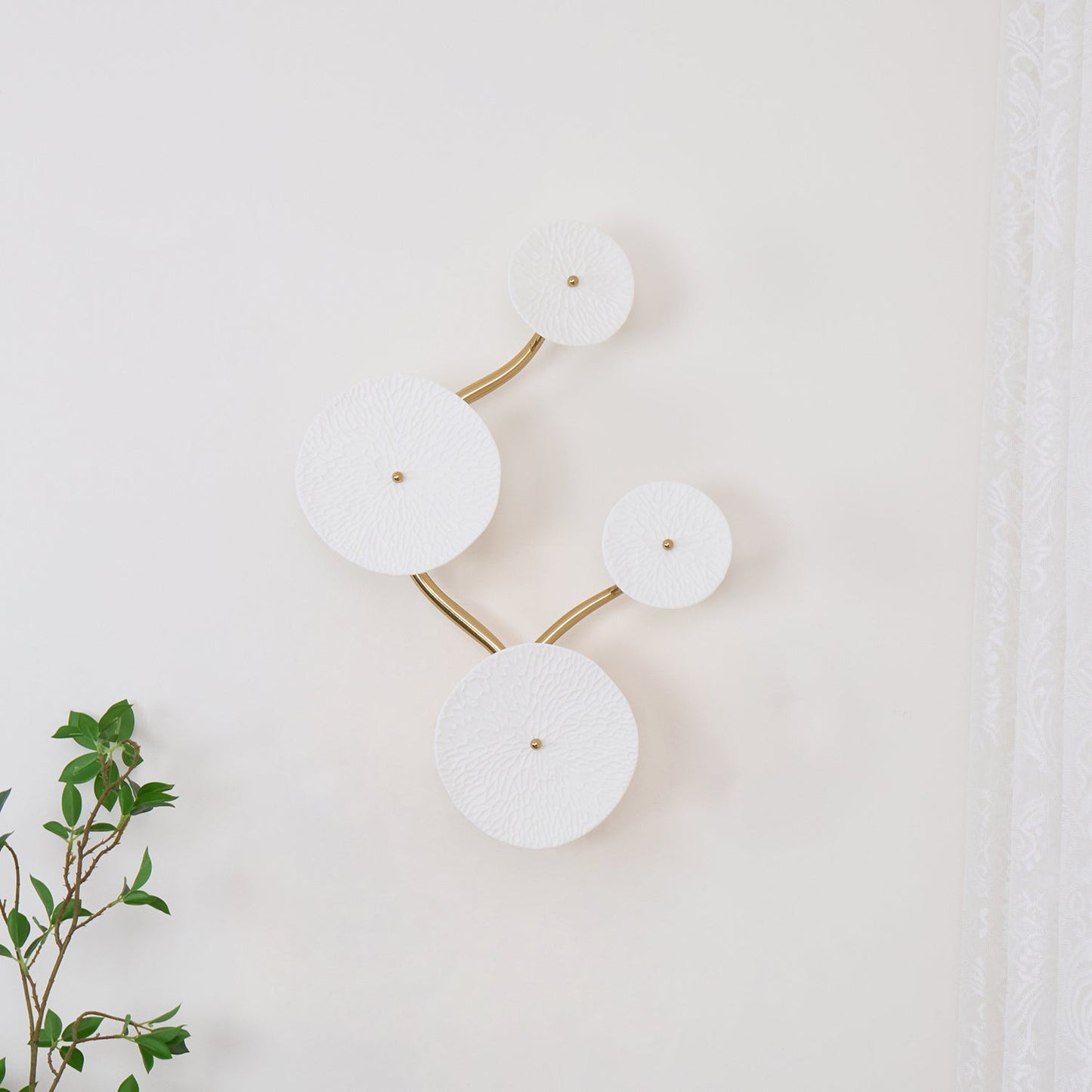 Lerius | Sculptural Ceramic Lotus Petal Artistic Wall Light