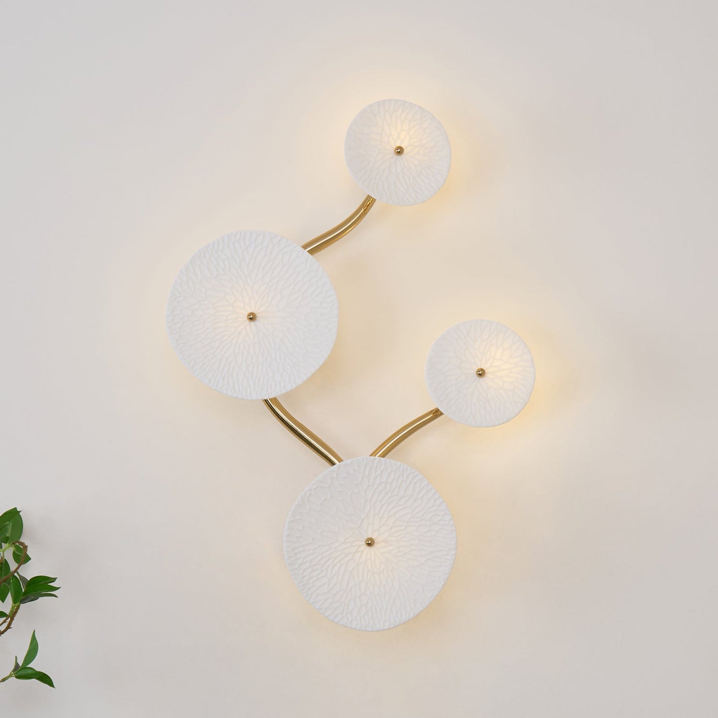 Lerius | Sculptural Ceramic Lotus Petal Artistic Wall Light