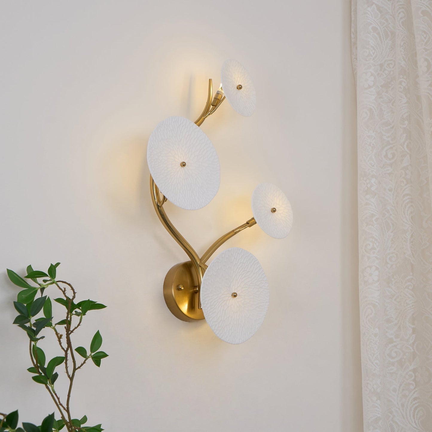 Lerius | Sculptural Ceramic Lotus Petal Artistic Wall Light