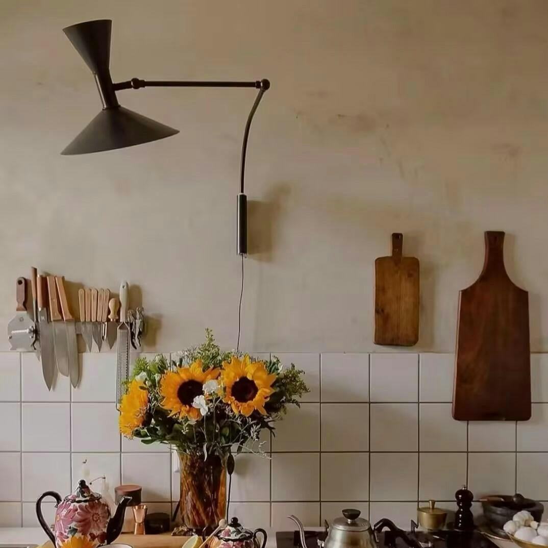 Elvinda | Sculptural Adjustable Aluminum Swivel Wall Light