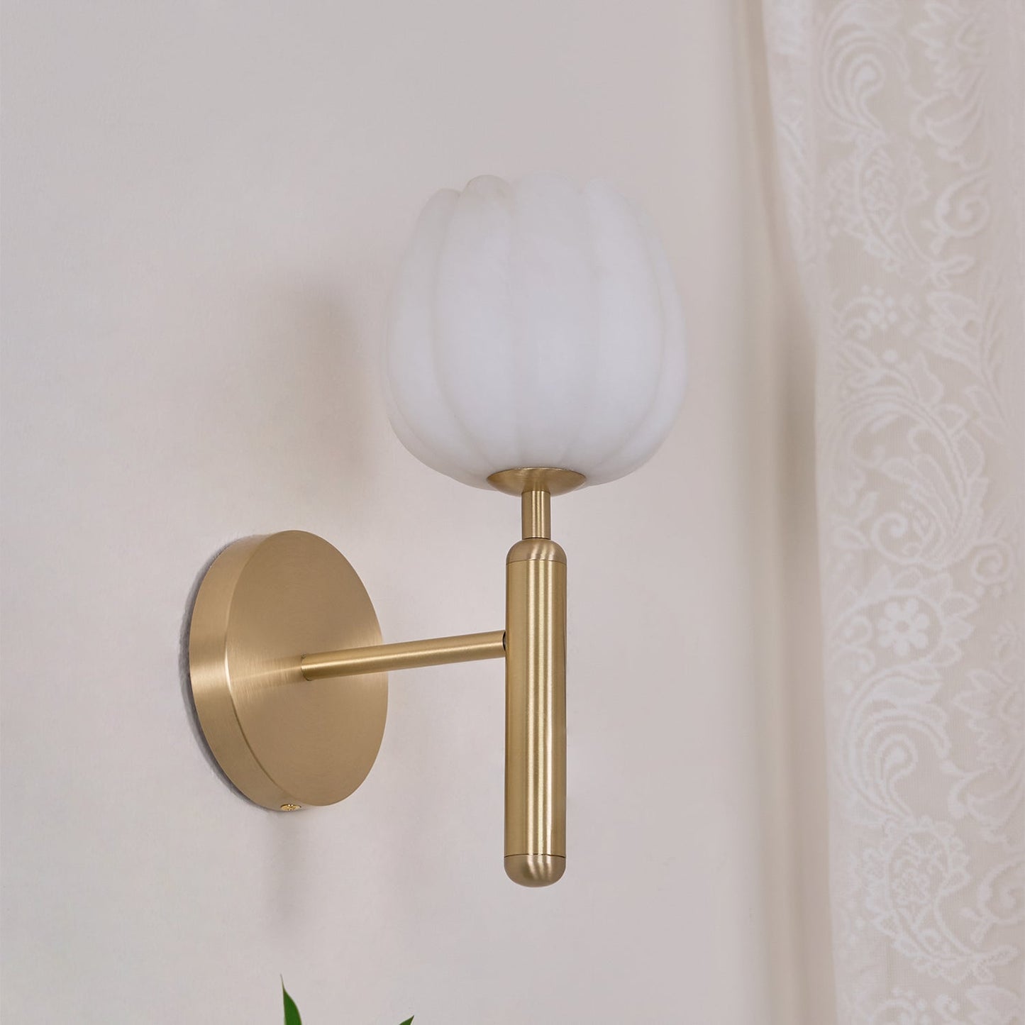 Lyhose | Botanical Alabaster Stone Floral Sculpture Wall Light