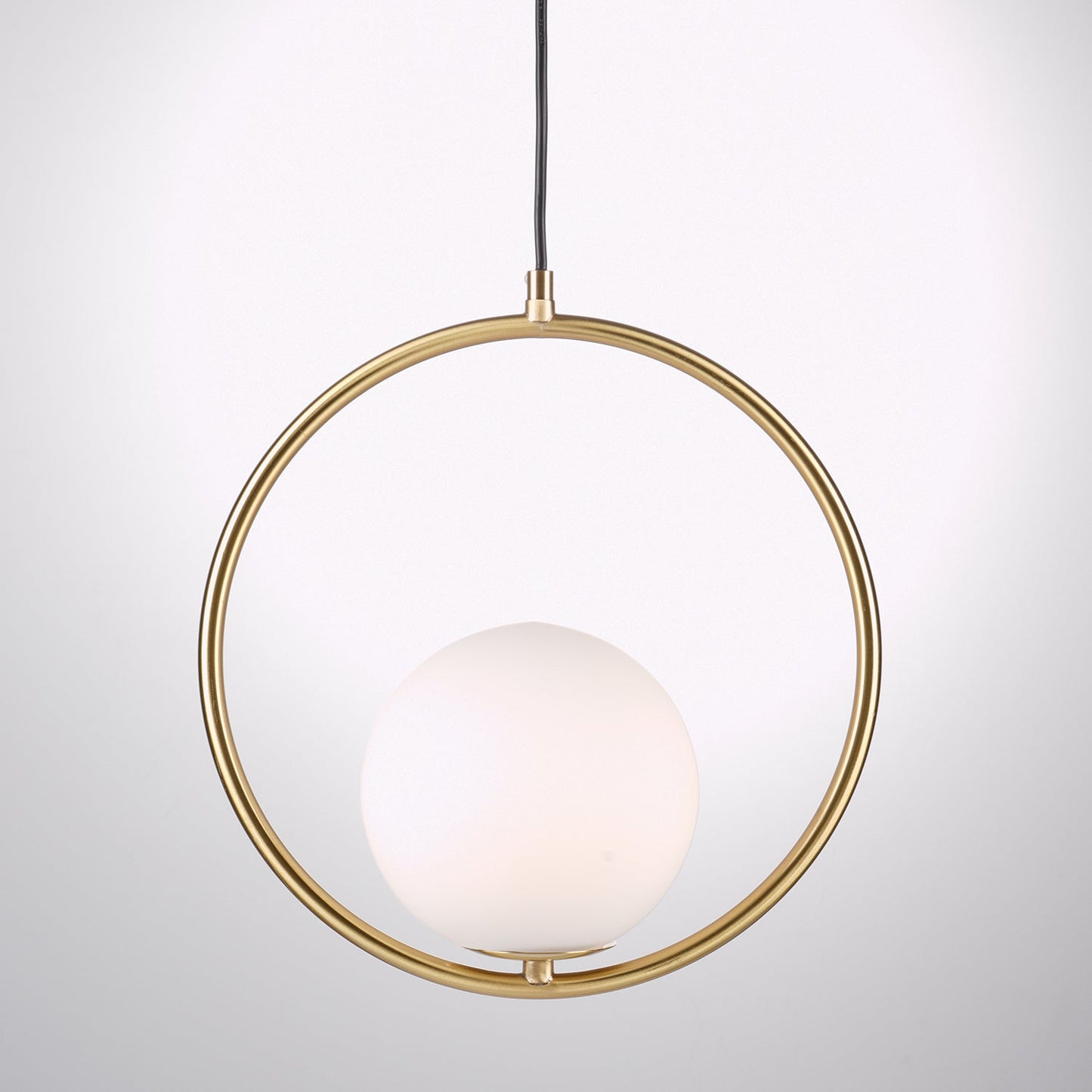 Belvadiro | Minimalist Spherical Glass Pendant Light